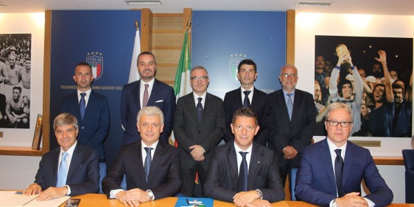 La prima rivoluzione dell’AIA di Trentalange